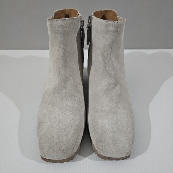 Aquatalia Charlotte Ankle Boot Womens 8.5 Grey Suede Waterproof Chelsea Heel NEW - Picture 5 of 14